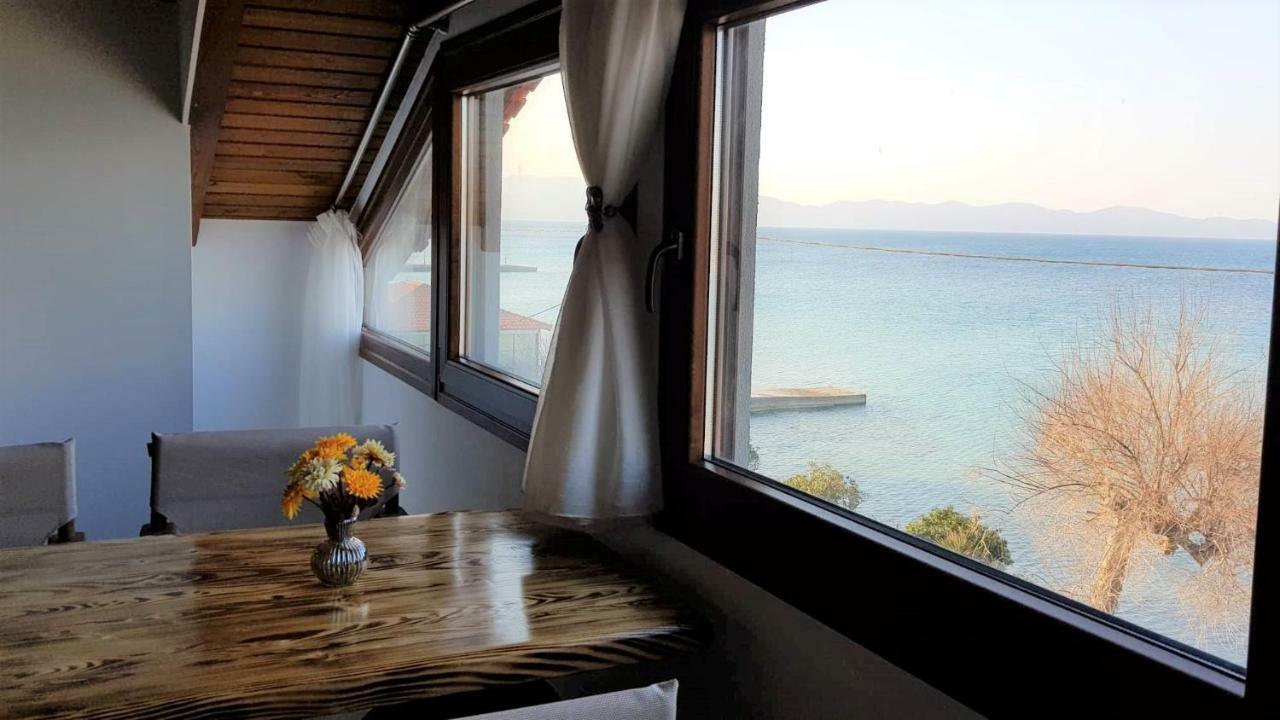 Apartamento Golden Attic Nea Roda Exterior foto