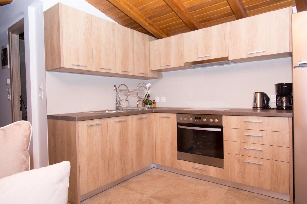 Apartamento Golden Attic Nea Roda Exterior foto