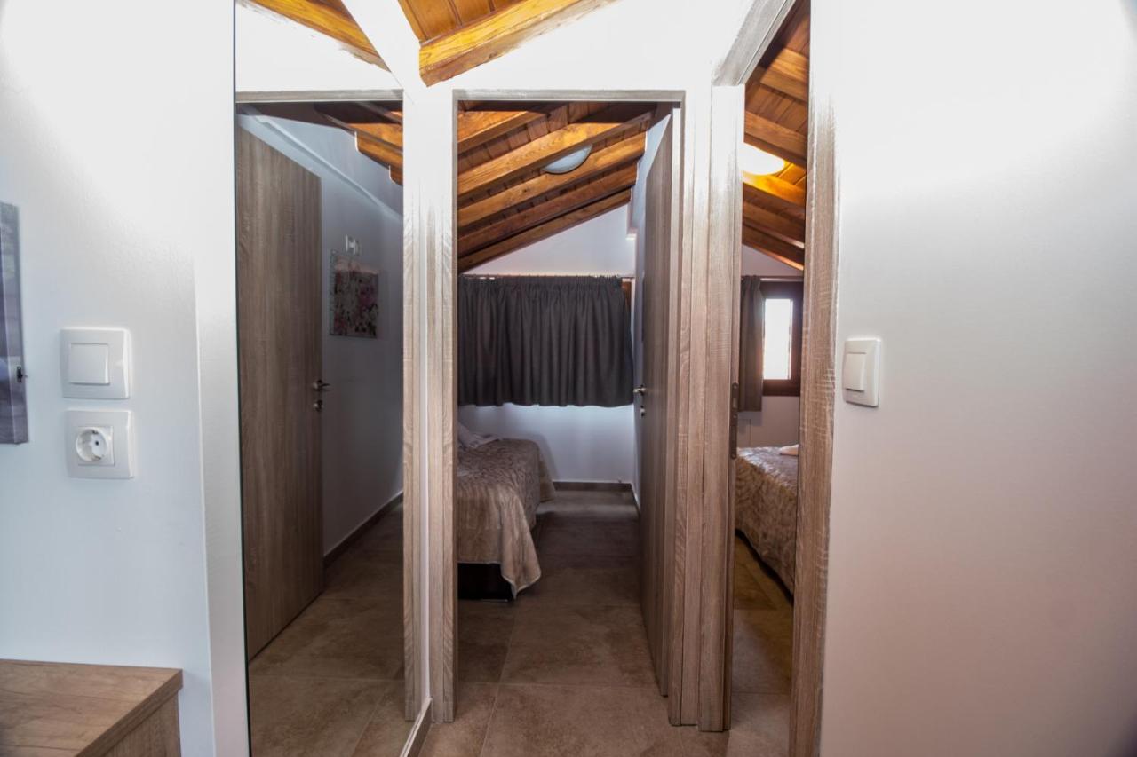 Apartamento Golden Attic Nea Roda Exterior foto