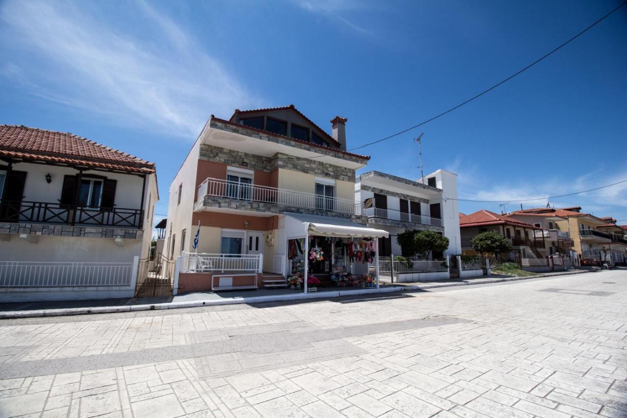 Apartamento Golden Attic Nea Roda Exterior foto